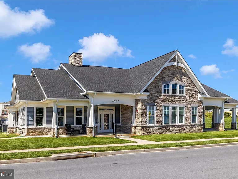 6704 Ballenger Run Blvd — Photo 16