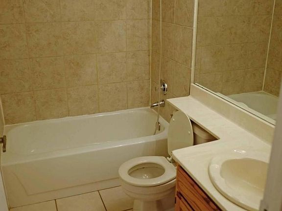 5th image of 15402 N 28th St Unit 120