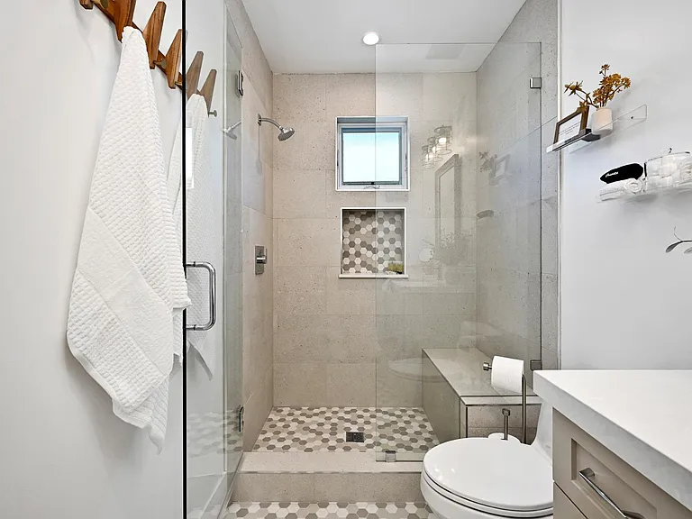 3940 Seashore Dr — Photo 33