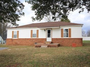 324 Hibriten Dr, Lenoir, NC 28645