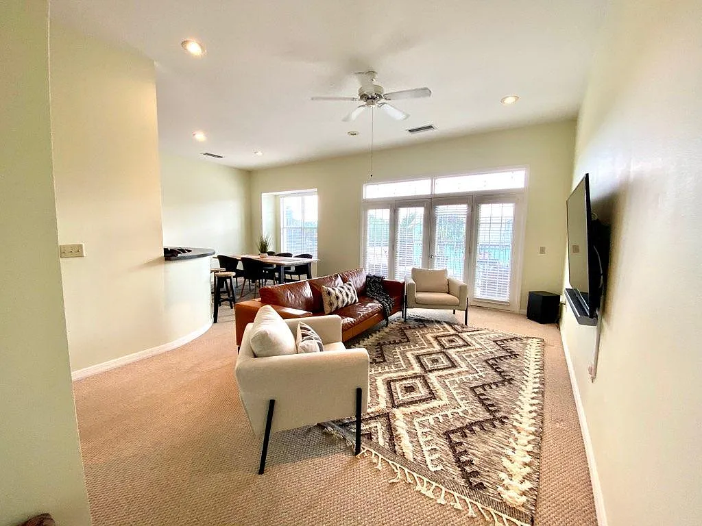 2804 James L Redman Pkwy — Photo 4