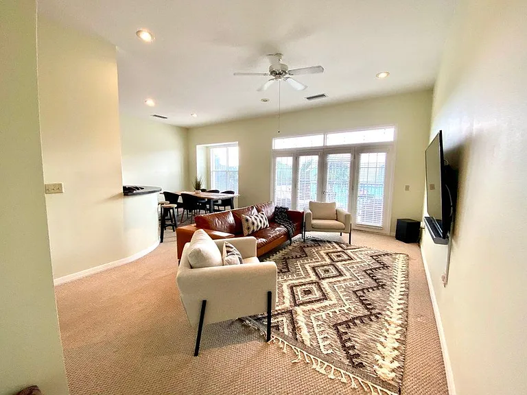 2804 James L Redman Pkwy #101 — Photo 4