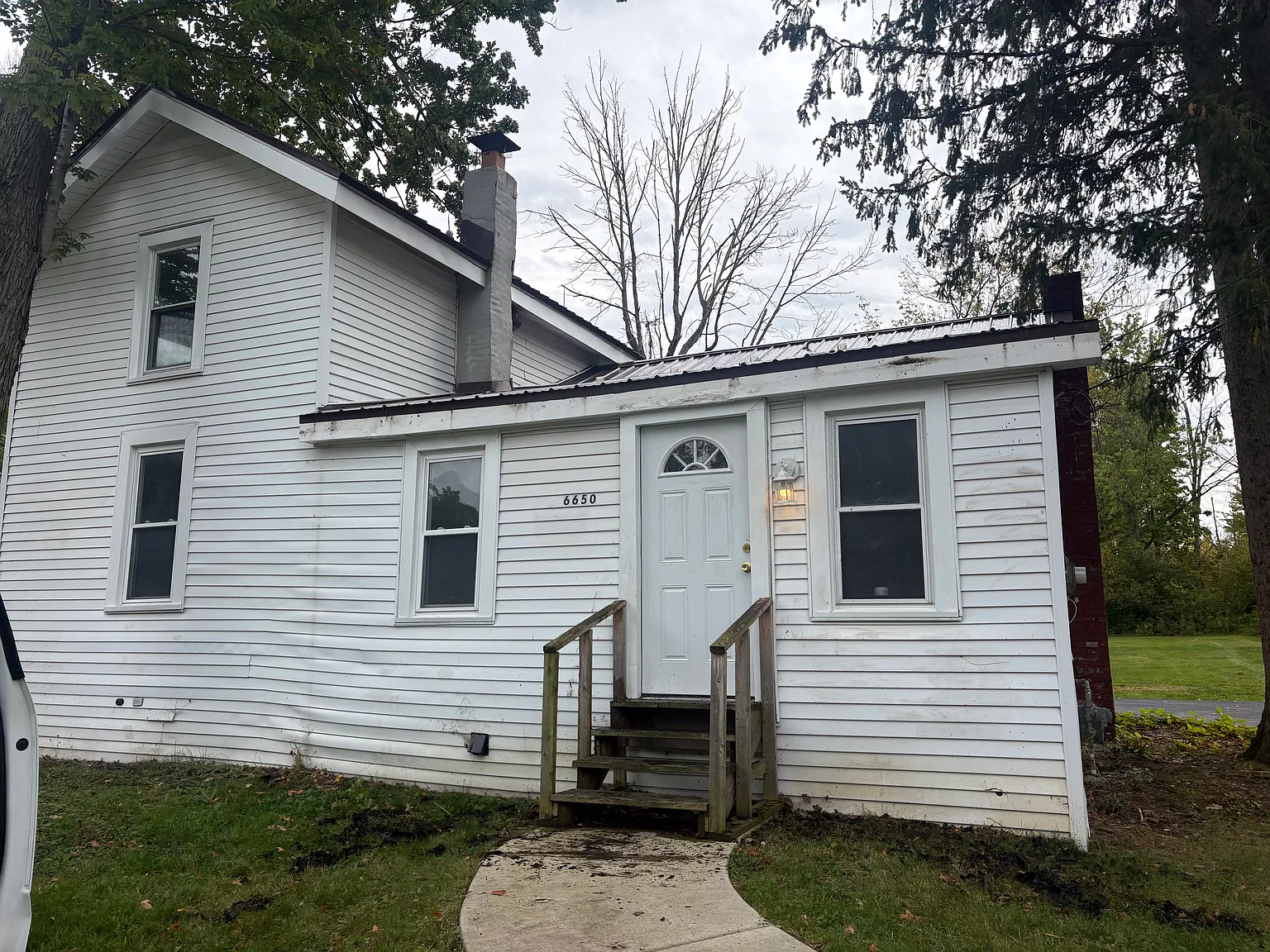 6650 Taylor Rd — Photo 1
