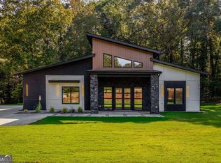 670 Loganville Hwy, Winder, GA 30680