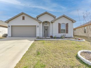 505 Adams Ct, Weatherford, TX 76085