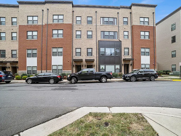 20555 Milbridge Ter — Photo 1