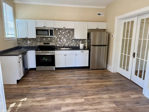 1213 8th St #1, Huntington, WV 25701