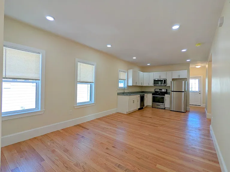 73 Merriam St #2 — Photo 5
