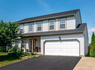 131 Georges Creek Dr, Pickerington, OH 43147