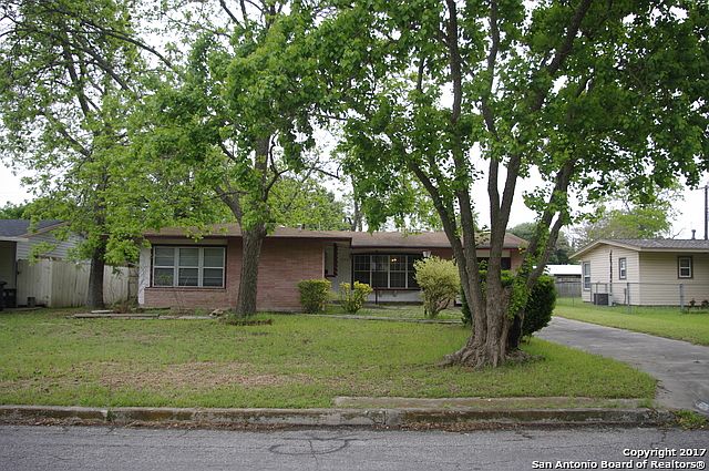 1st image of 534 Timberlane Dr