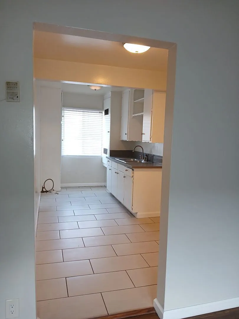 1 bed, 1.0 bath, $1,512 — Photo 2