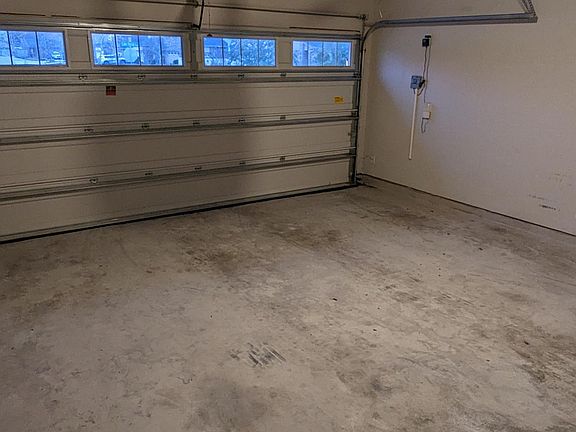 4th image of 12527 Lake Portal Dr