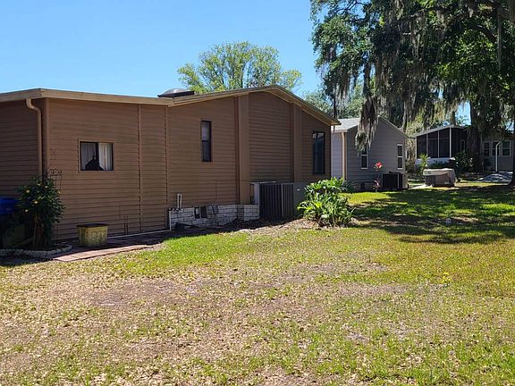 5th image of 10928 Whispering Oaks Cir