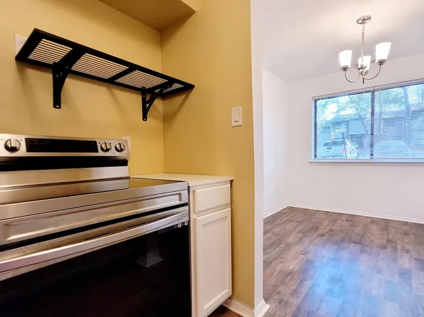 1209 Teakwood Pl, Raleigh, NC 27606