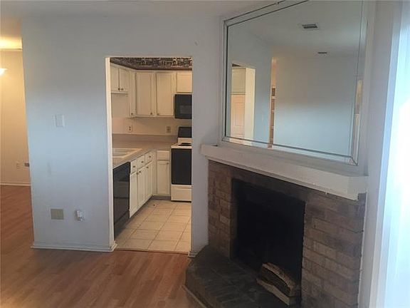 3rd image of 1111 Bert Dr APT C