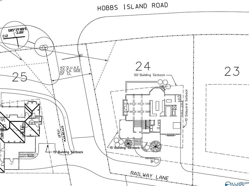 1st image of 124 Railway Ln SE