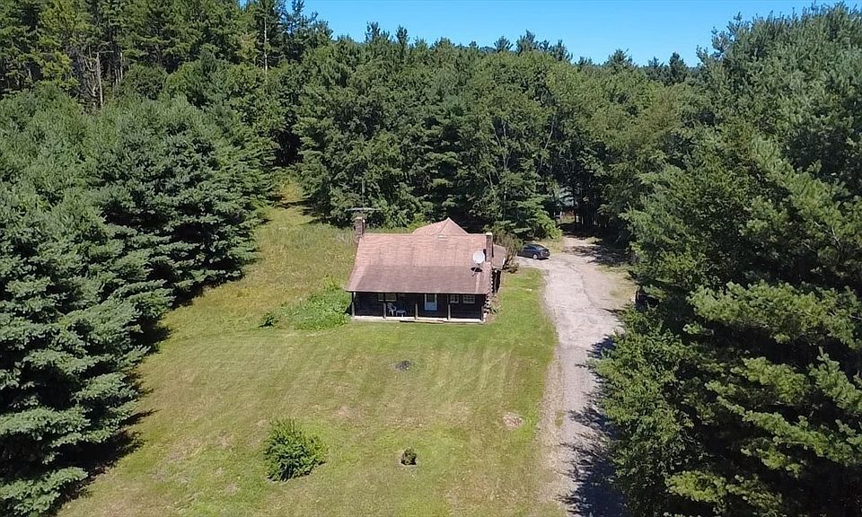 1st image of 1352 Ashfield Rd