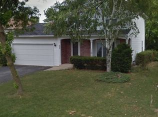 953 Lacrosse St, Carol Stream, IL 60188