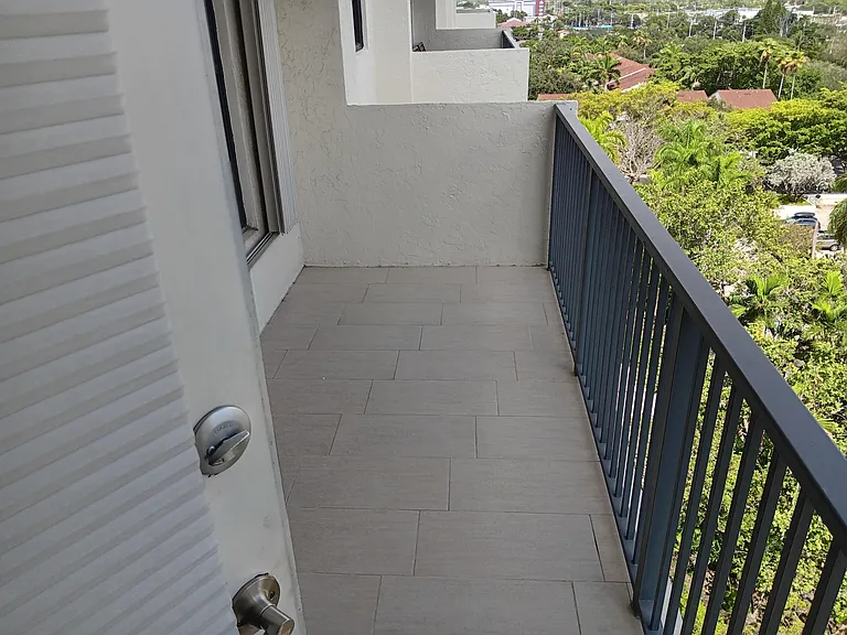 3200 Port Royale Dr N #1009 — Photo 14