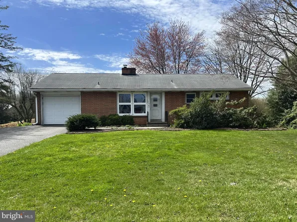 317 W Stanton Rd, Quarryville, PA 17566