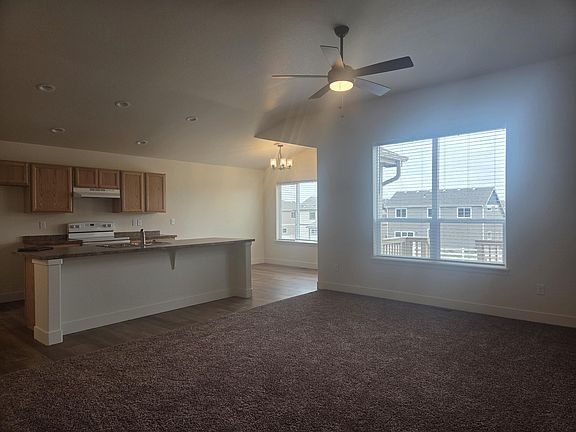 4th image of 612 87th Ave