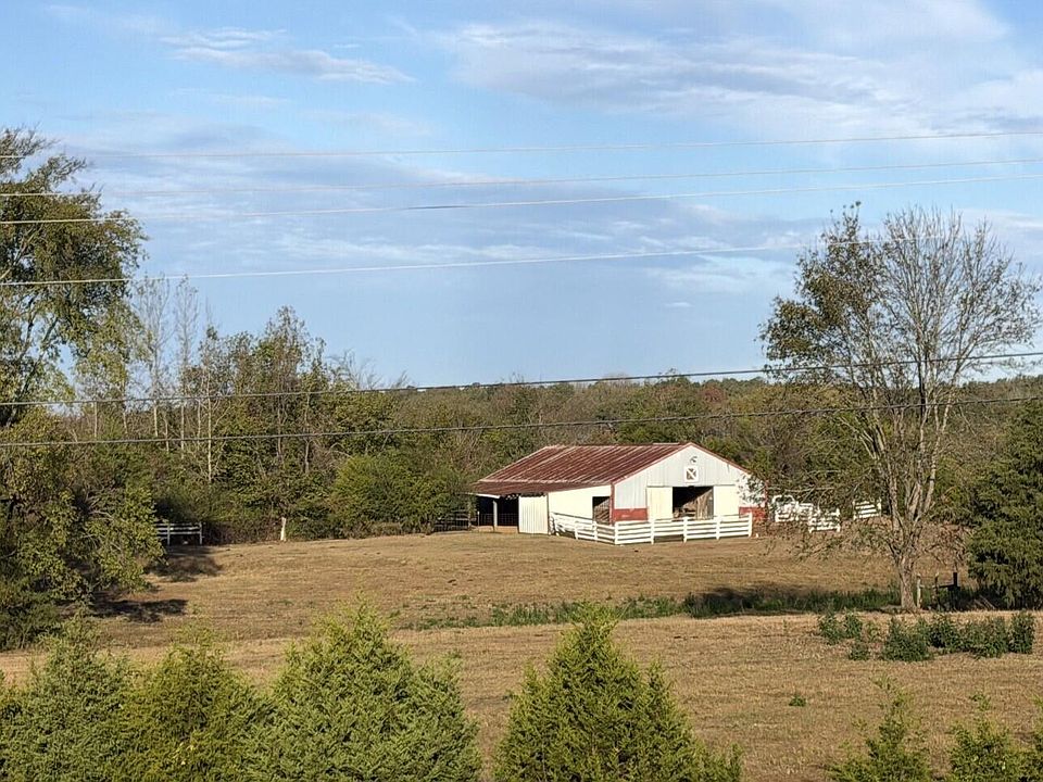 1st image of Southern Heights Rd