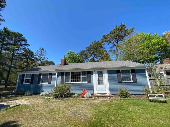 22 Evergreen St
