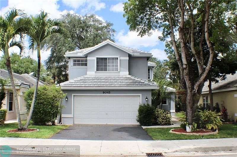 1st image of 9045 Lake Park Cir S