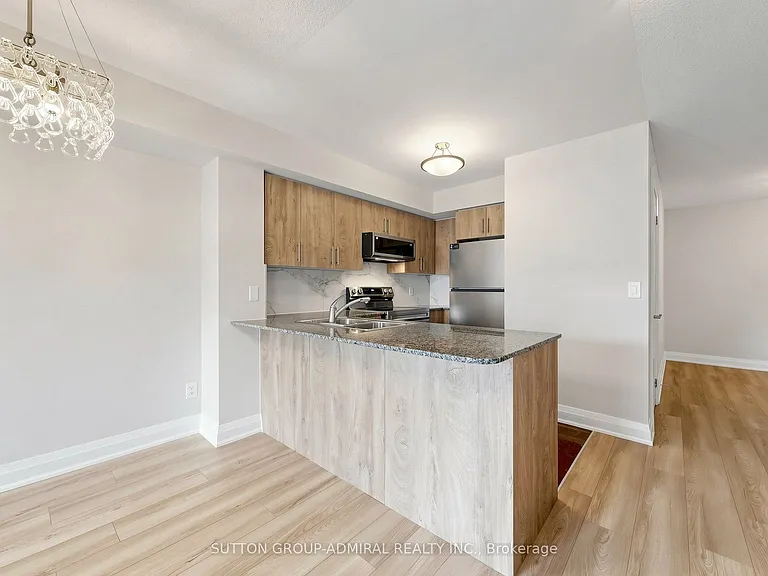 30 N Park Rd #202 — Photo 11