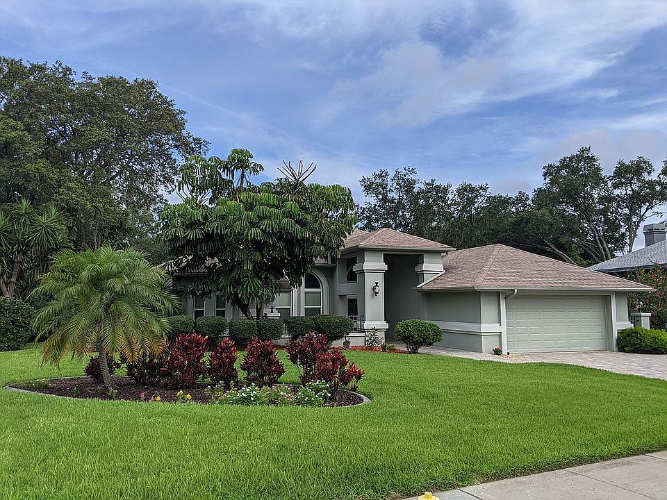 1st image of 2814 Country Woods Ln
