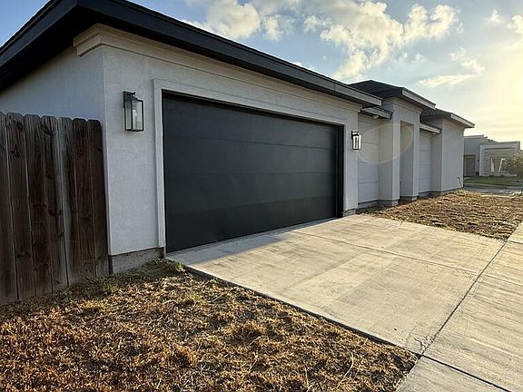 4th image of 8648 Verbena Ln