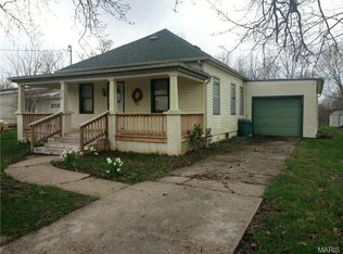 715 N Pine St, Richland, MO 65556