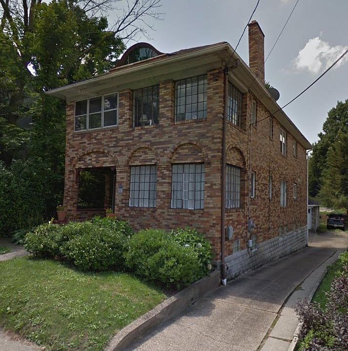 2nd image of 1111 Cochran Rd