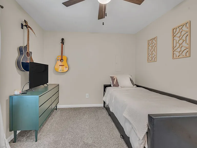 2029 Sunday Silence Dr — Photo 19