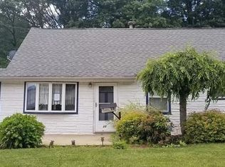 23 Sturgis Rd, Edison, NJ 08817