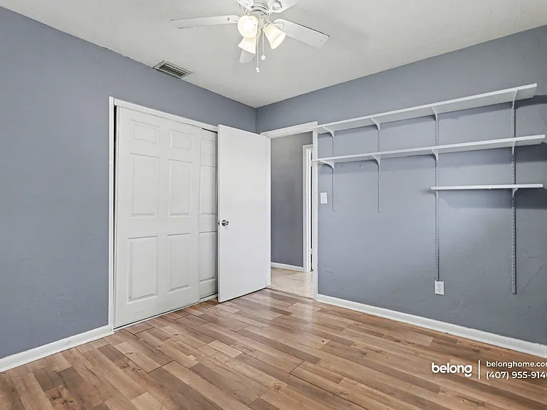 865 Canada St NE — Photo 12