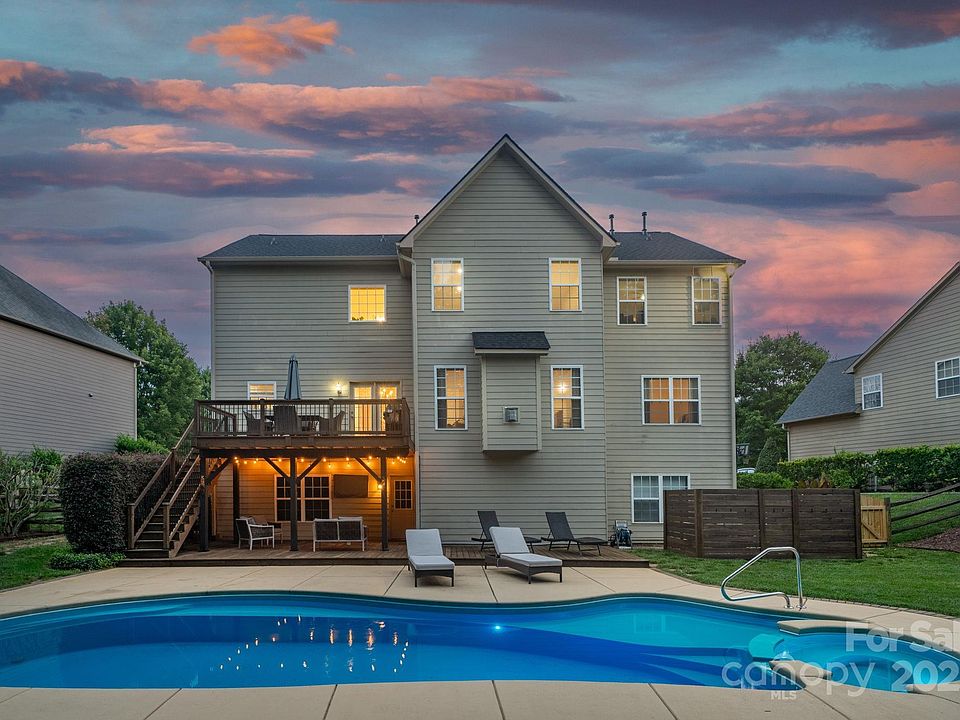 1st image of 1807 Robbins Meadows Dr