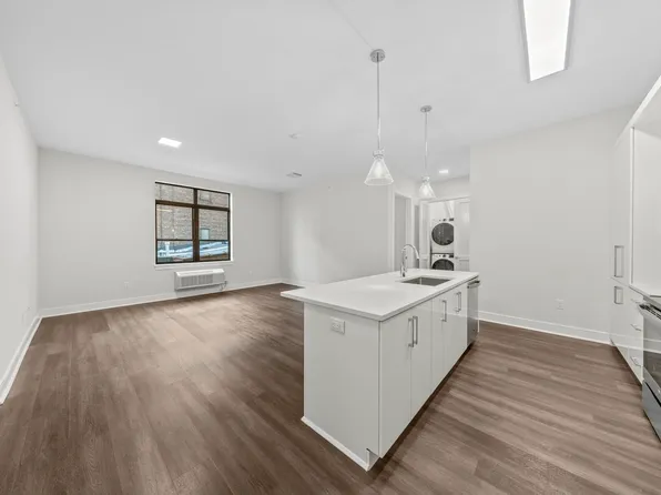 121 34th Street image 2 of 46