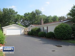 22613 S Woodside Dr, Channahon, IL 60410
