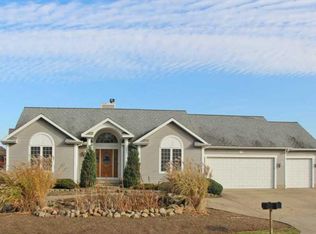 5515 Grubb Rd, Erie, PA 16506