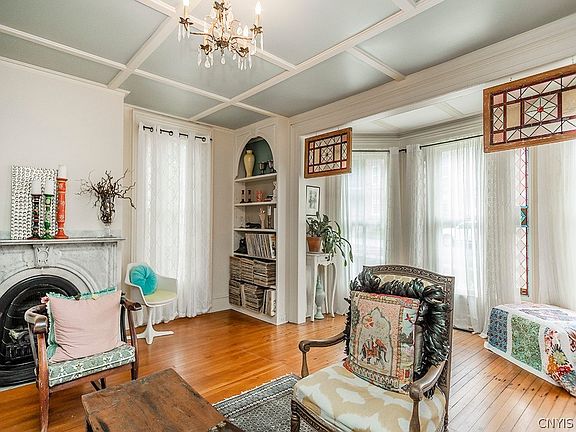 4th image of 34 Lincklaen St