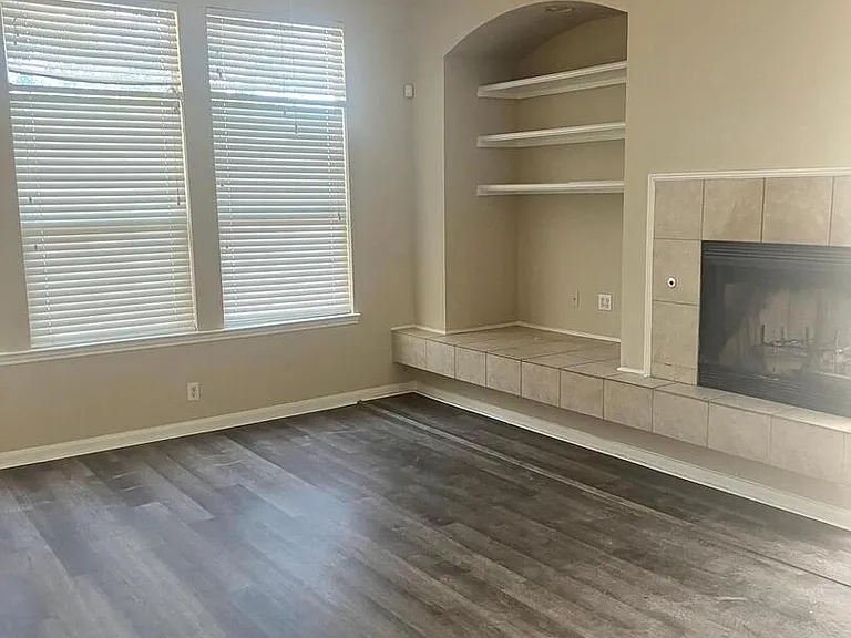 6035 Hart Fld — Photo 13