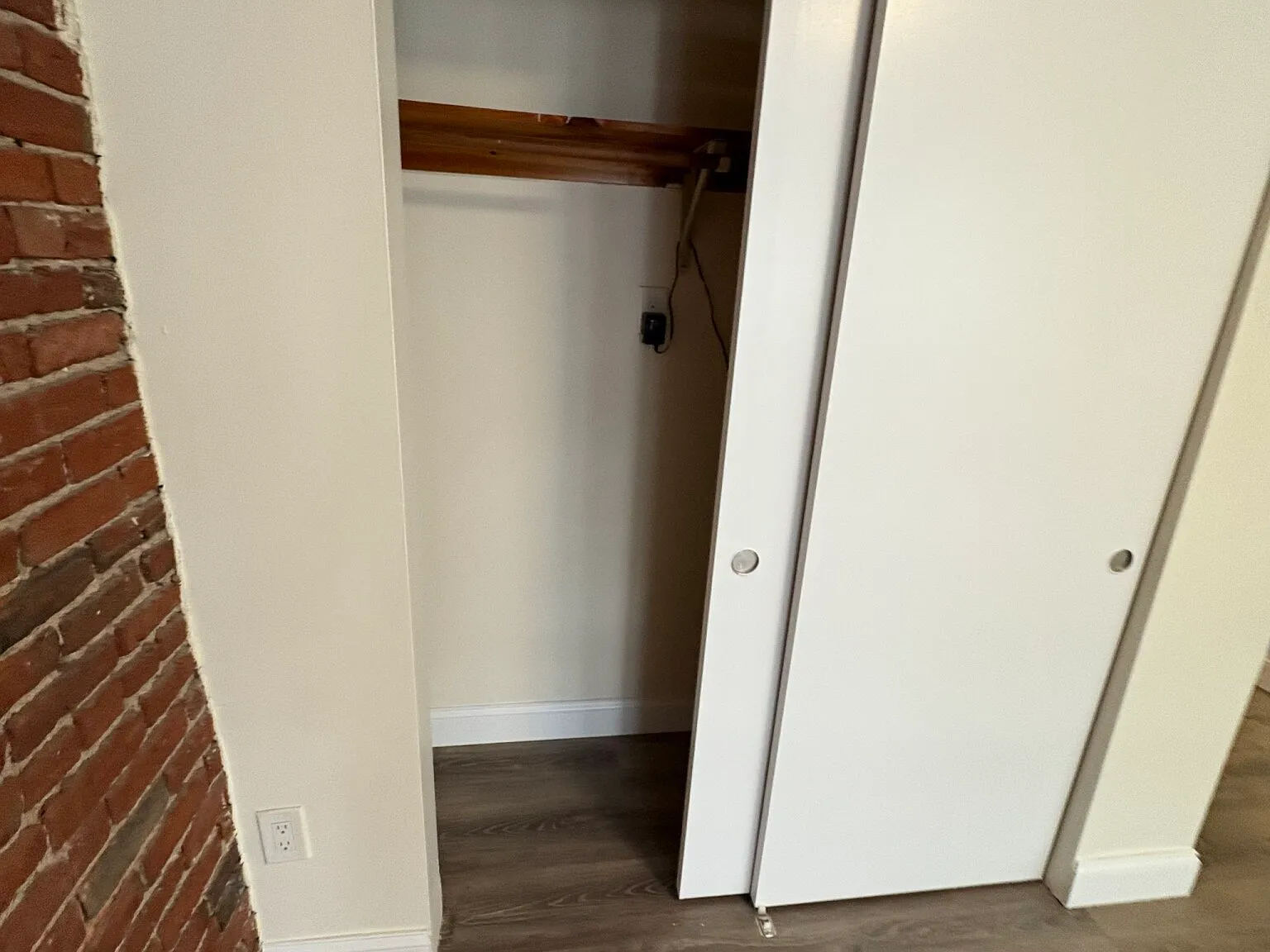 Studio, 450 sqft, $2,350 — Photo 3