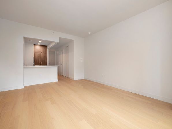 55 W 25th St APT 5E