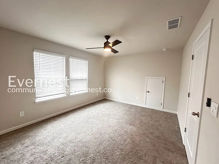 7762 Plymouth Dr — Photo 9