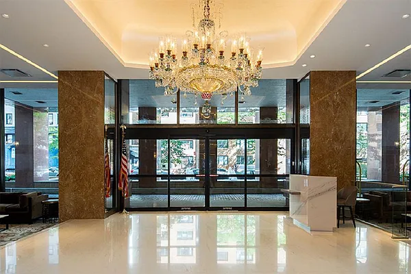 Sold by Corcoran | media 21