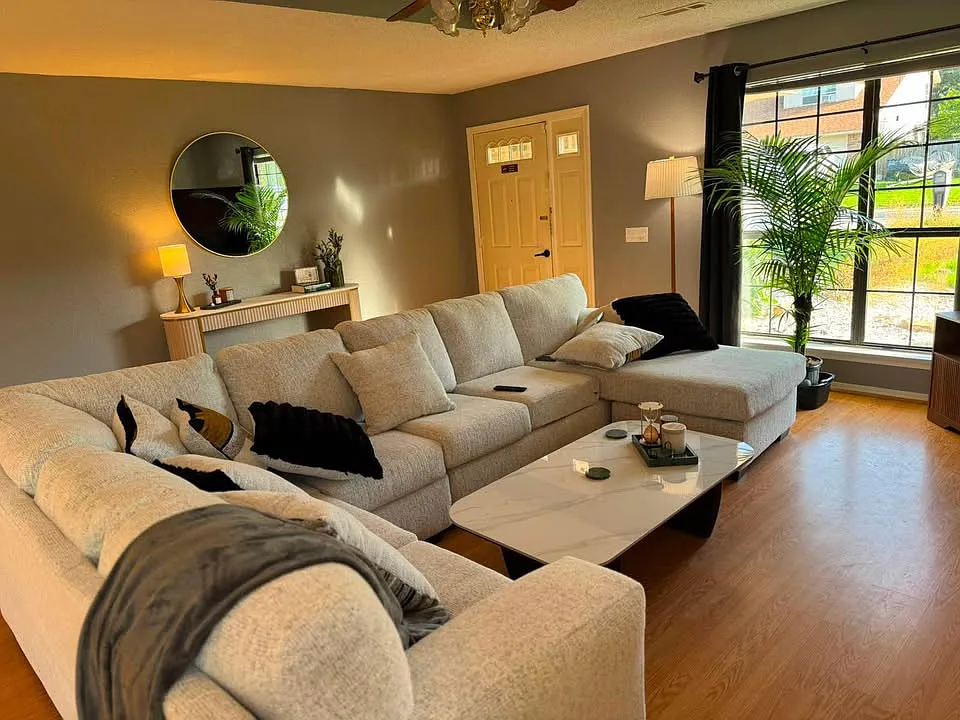 3 bed, 1635 sqft, $700 — Photo 4