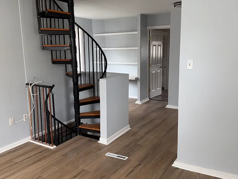 7163 Chandler Ave — Photo 6