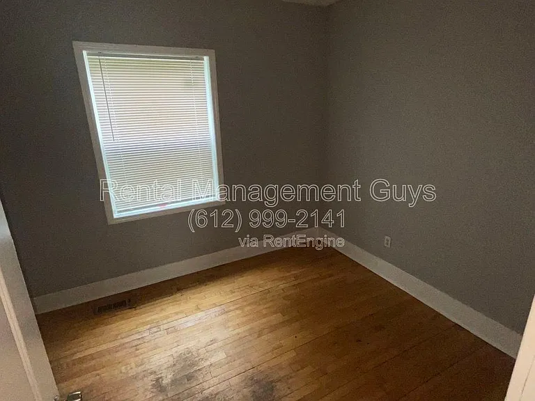 2931 Bryant Ave N #2 — Photo 3