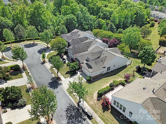 3rd image of 14312 Stonewater Ct